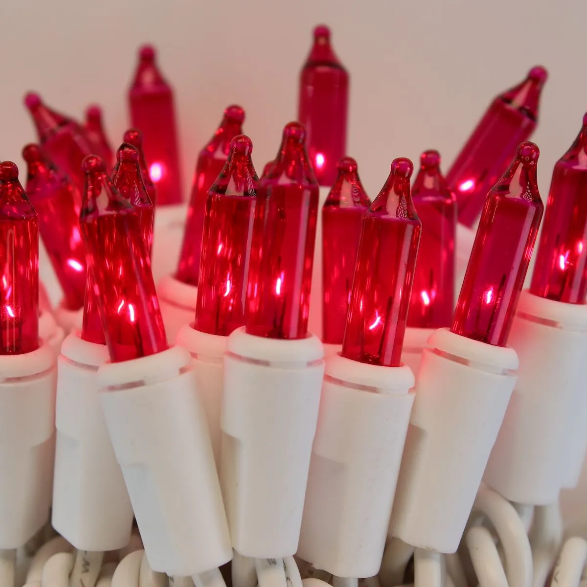 100-bulb Pink Mini Lights, 2.5" Spacing, White Wire