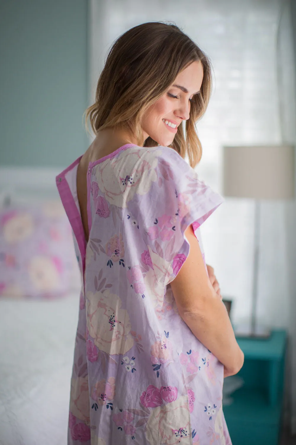 Anais Delivery Gownie & Matching Pillowcase Set