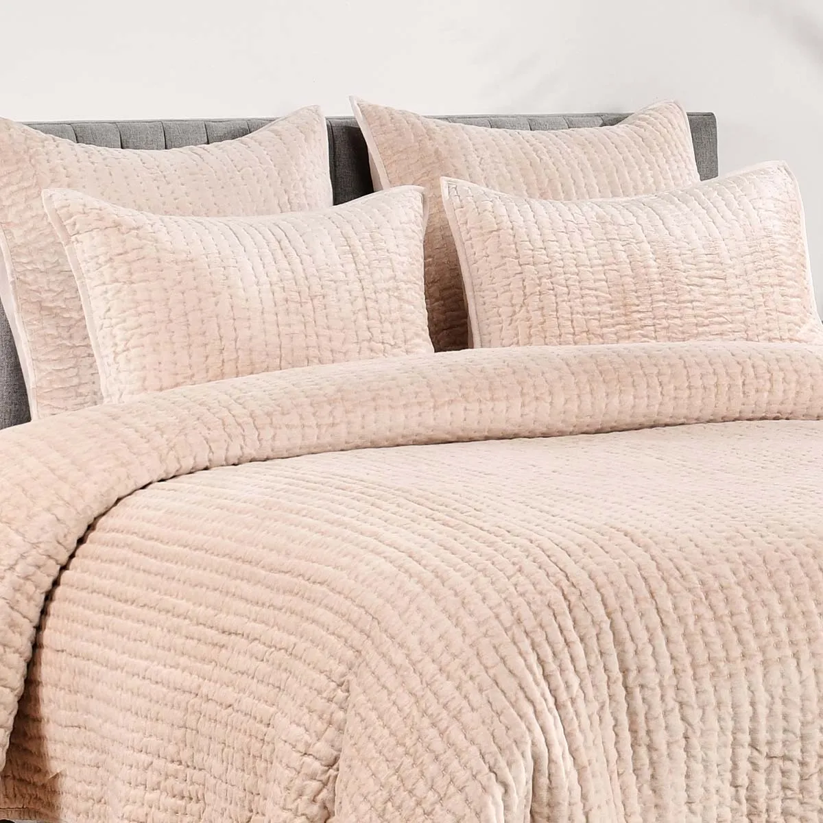 Bari Velvet Bliss Nude Quilt