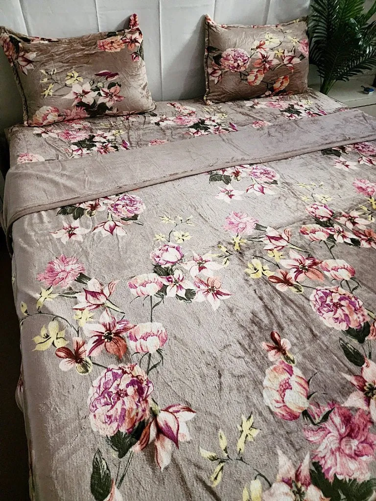 Champaigne Shade Floral Print Warm Duvet Cover Set