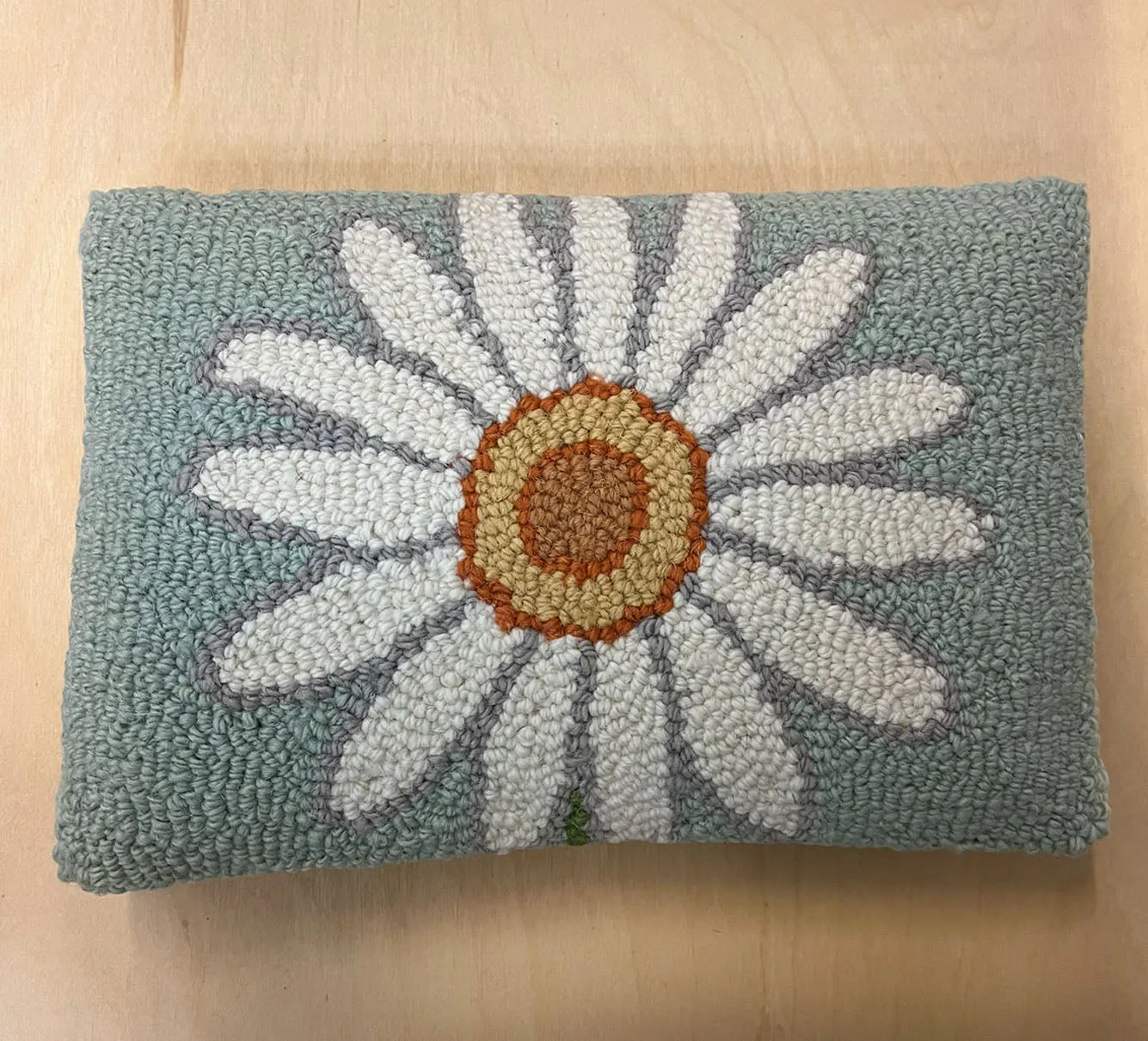 Daisy pillow