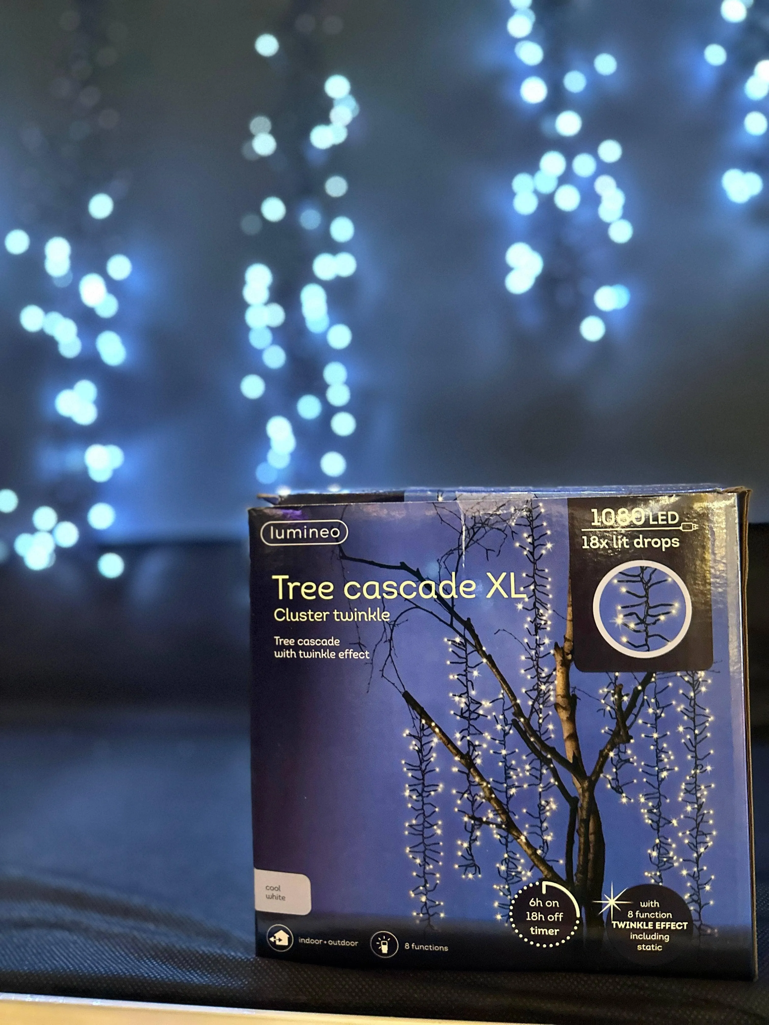 LED Tree Cascade Cluster Cool White - 18x Drop Cascades