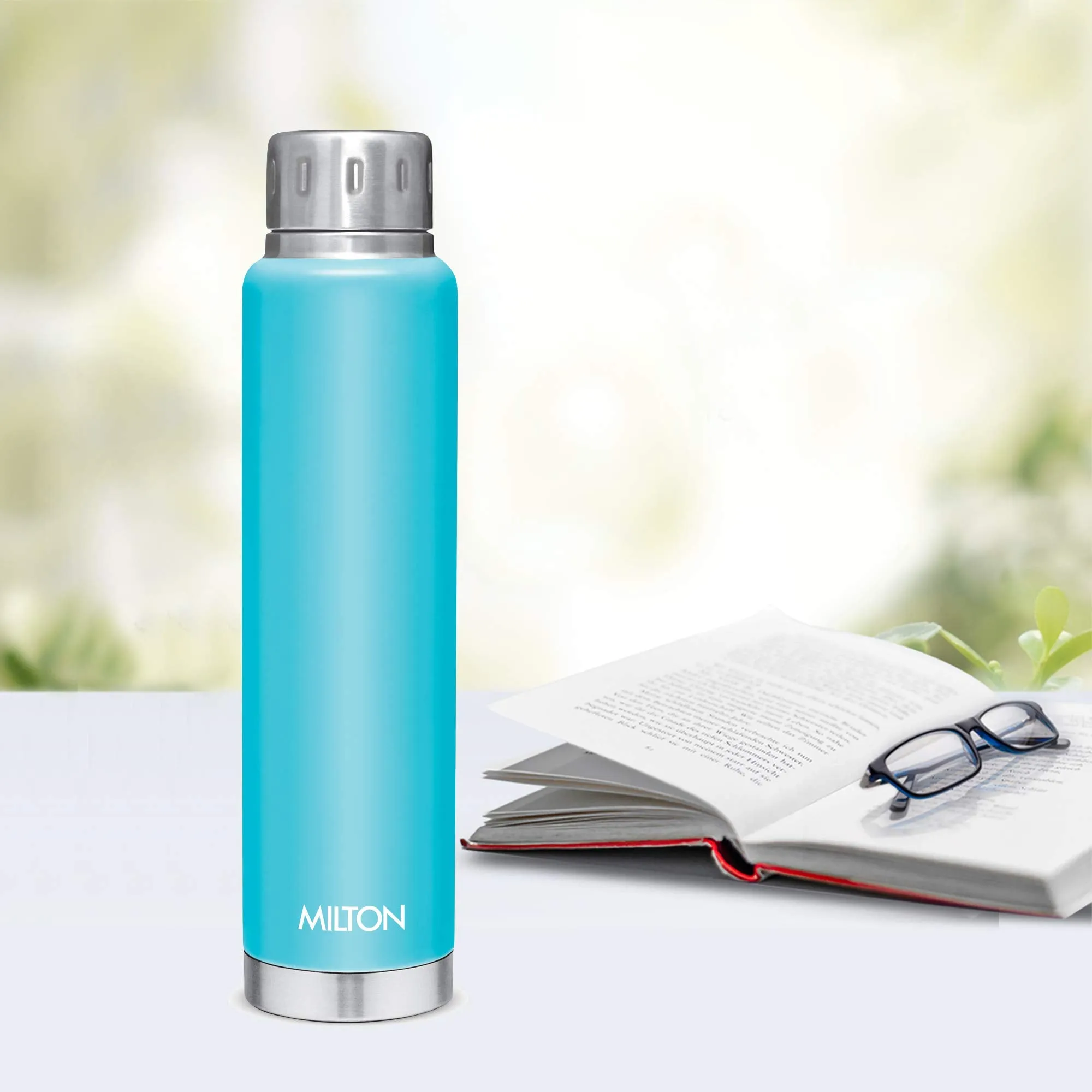 Milton Elfin 750 Thermosteel 24 Hours Hot and Cold Water Bottle, 750 ml, Light Blue | Leak Proof | Easy to Carry | Office Bottle | Hiking | Trekking | Travel Bottle | Gym | Home | Kitchen Bottle