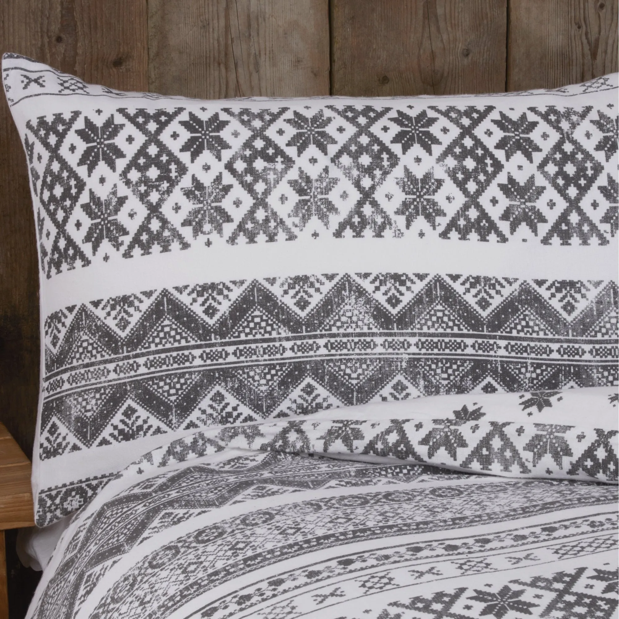 Sanctuary Boutique Double Bedding Set - Winter Fairisle Brushed Cotton Duvet Set